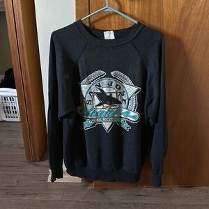 SAN Jose sharks sweatshirt